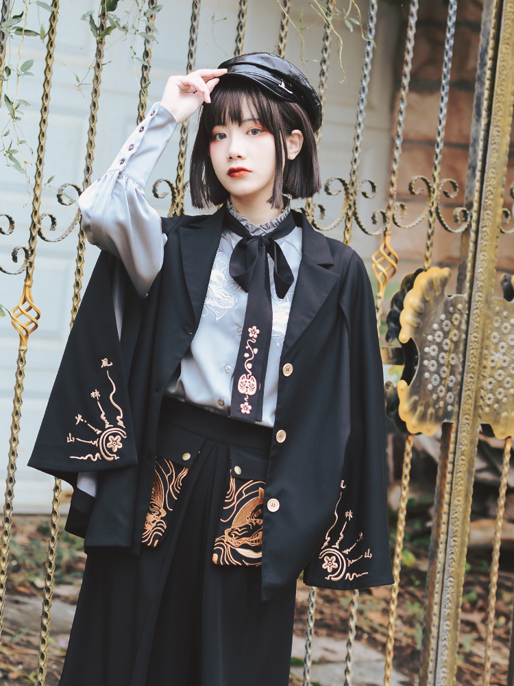 The Mysterious Demons Embroidered Wa Lolita Cape