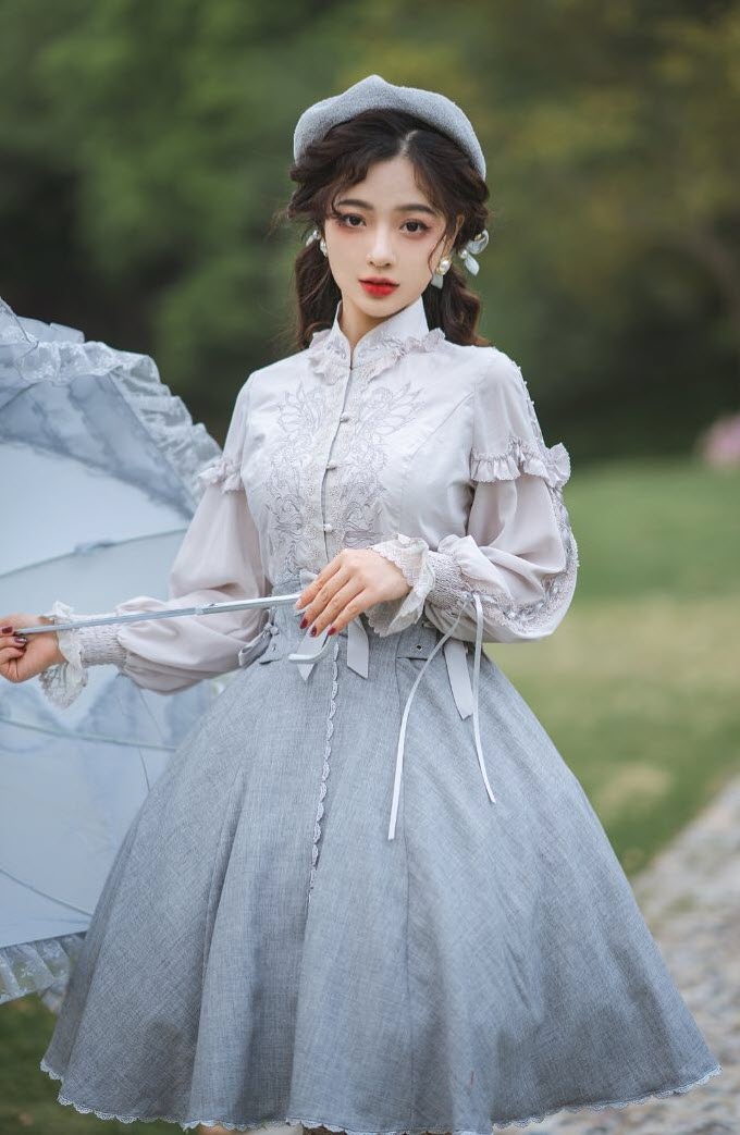 Stroll in the Back Garden Vintage Classic Lolita Skirt